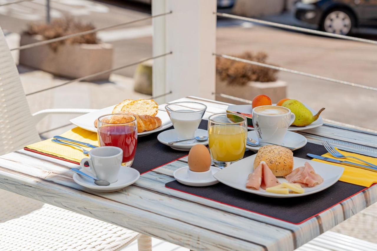 Hotel Marinaro Santa Teresa Gallura Ngoại thất bức ảnh