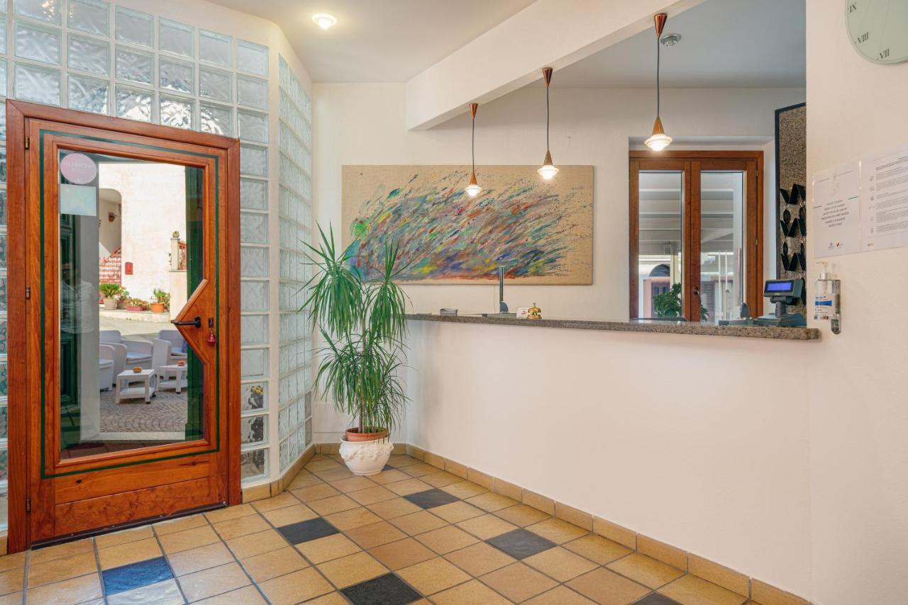 Hotel Marinaro Santa Teresa Gallura Ngoại thất bức ảnh