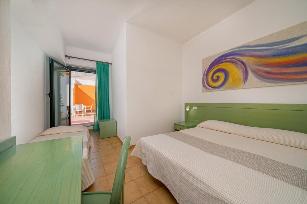 Hotel Marinaro Santa Teresa Gallura Ngoại thất bức ảnh