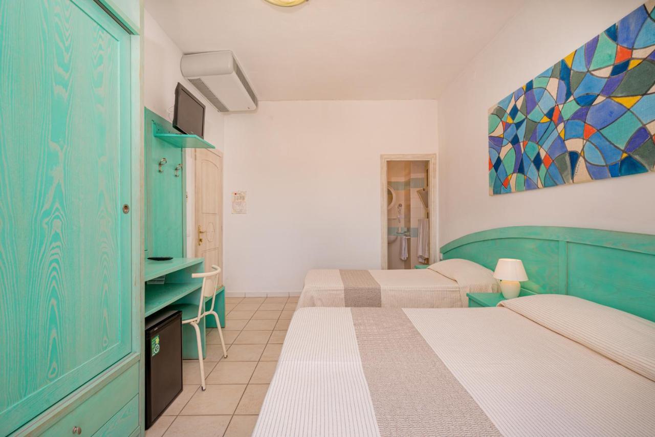 Hotel Marinaro Santa Teresa Gallura Ngoại thất bức ảnh